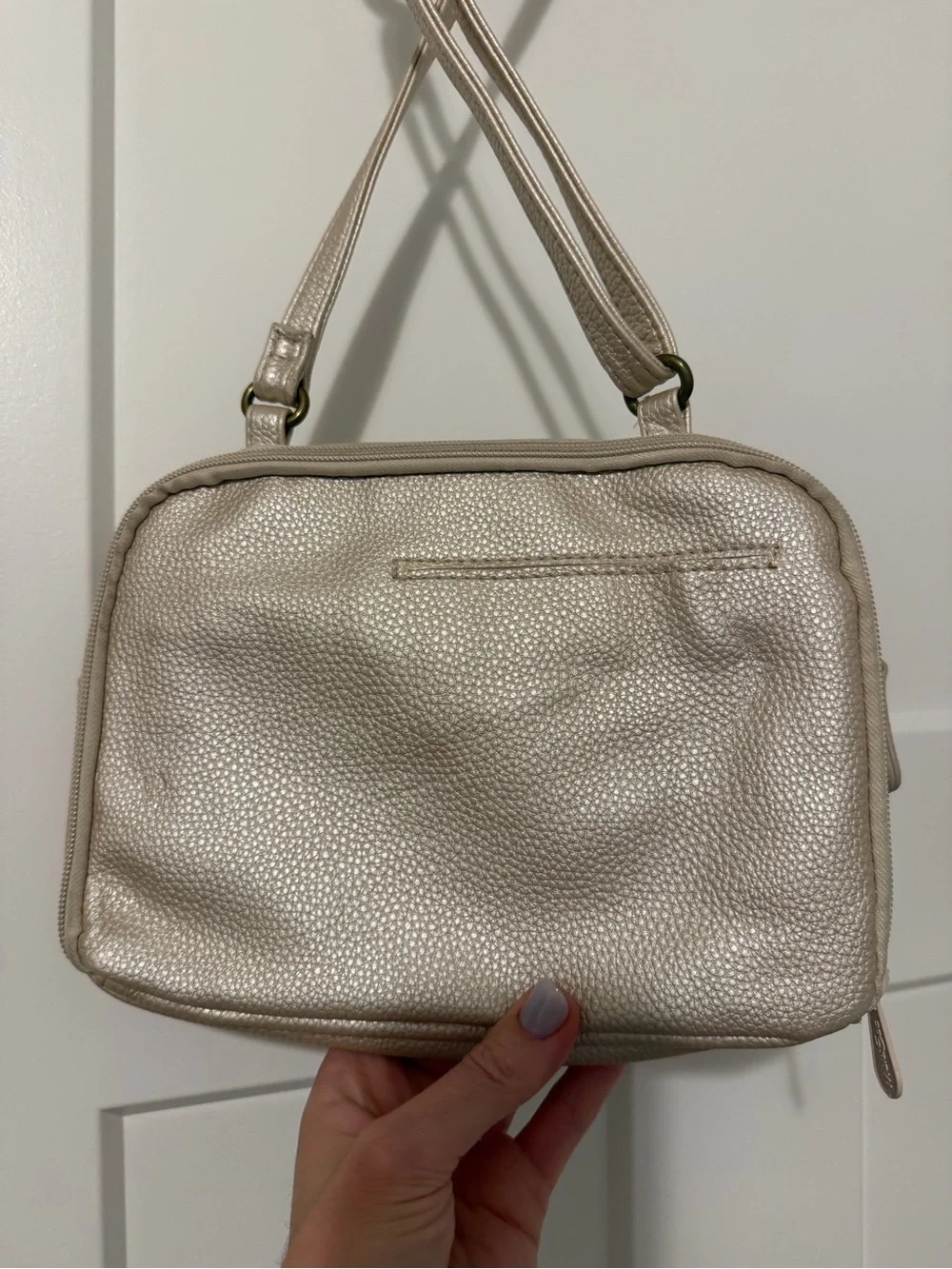 Gold Crossbody Bag with Multiple Pockets in pearl